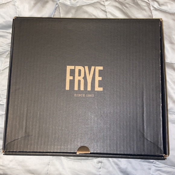 🎈SALE🎈Women Western Zip FRYE Sneakers🎈 - Picture 10 of 11